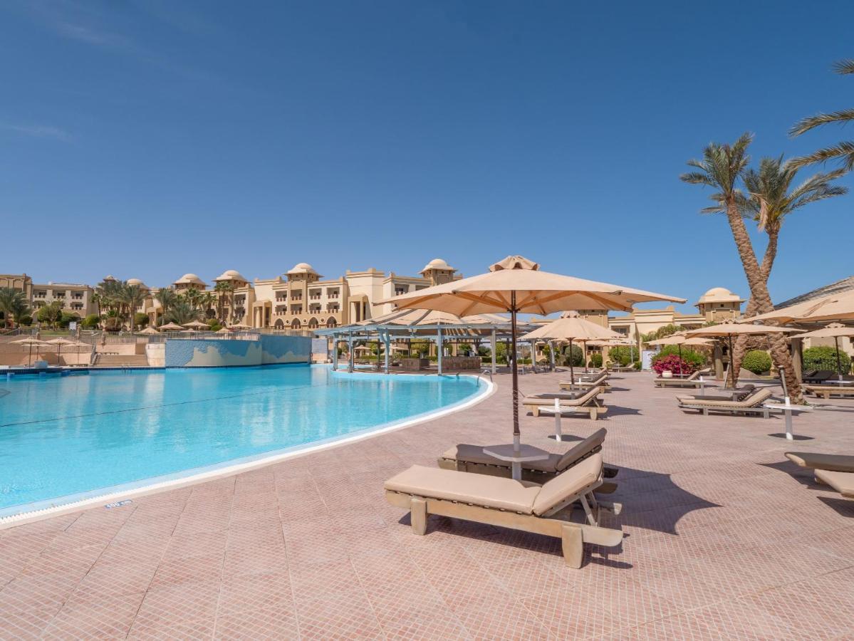 Serenity Alpha Beach - Ex Serenity Makadi Beach Exterior foto The swimming pool at the hotel